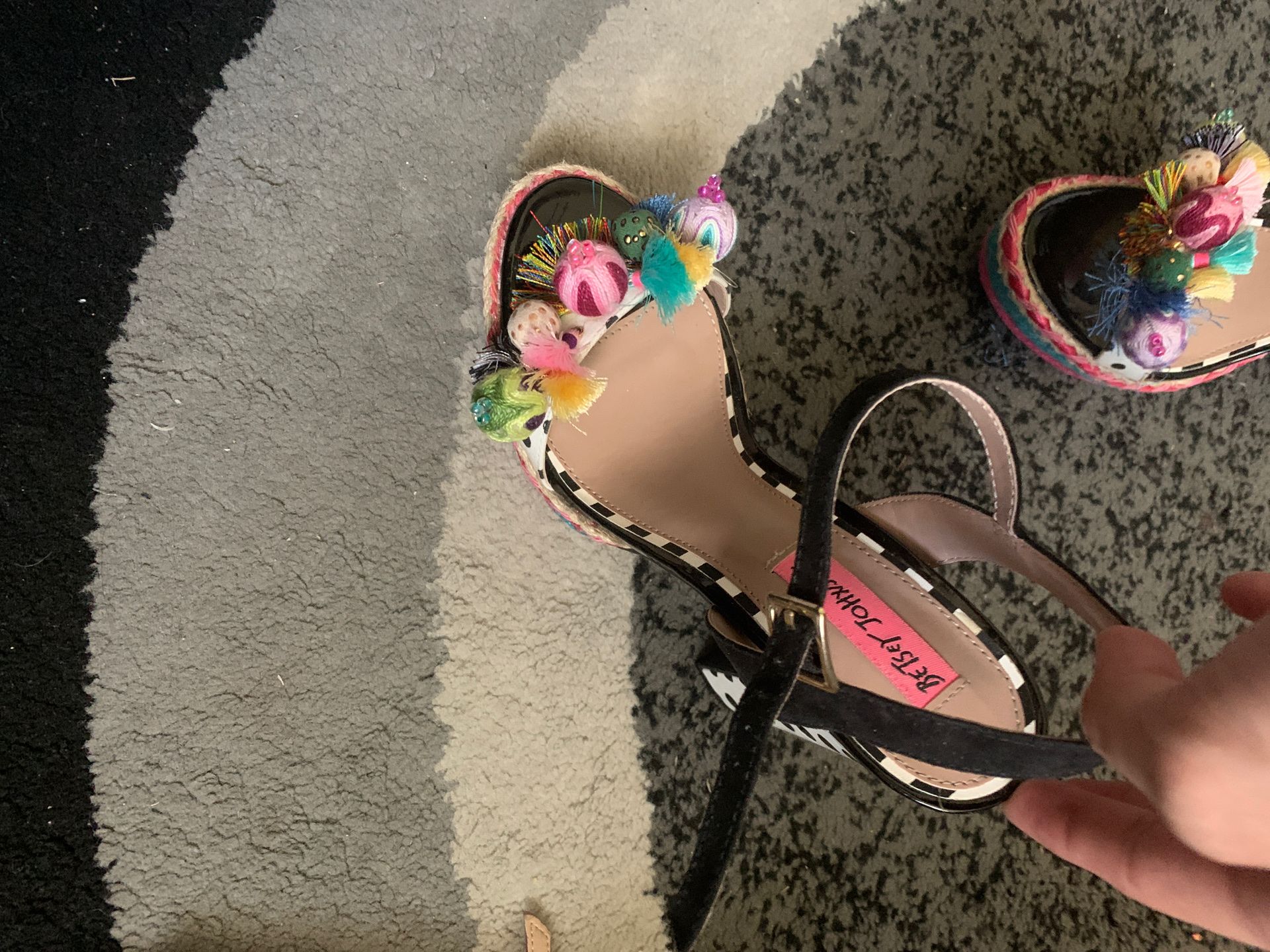 Women shoes
