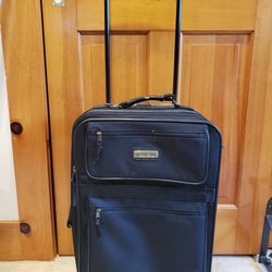 Boarding Plus carry-on rolling luggage