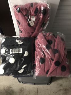 Victoria's Secret bath robs brand new Serious Buyers Only