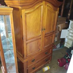 Dresser / Entertainment Center Combo