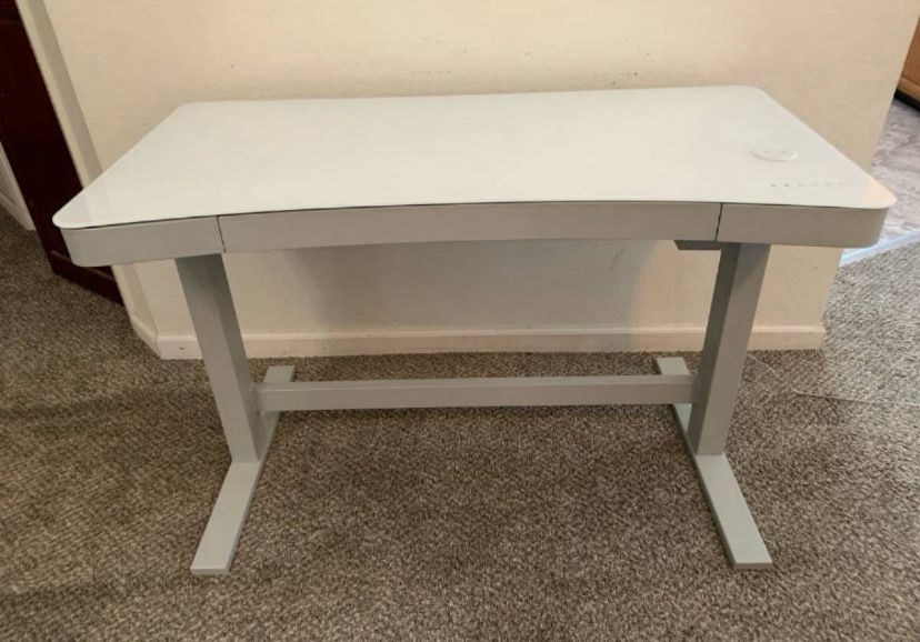 Tresanti Adjustable Height Desk Glass Top White Sit / Stand, Wireless Charging