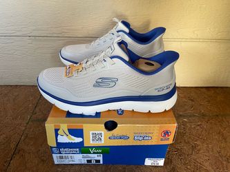 Menโs Skechers Summits - Size 8