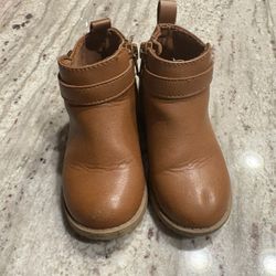 Girls Toddler Old Navy Chelsea Boots – Size 6 – Gently Used