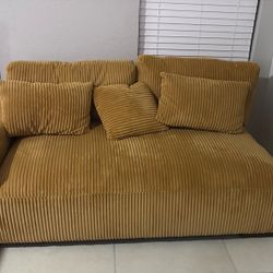 Lounge couch 