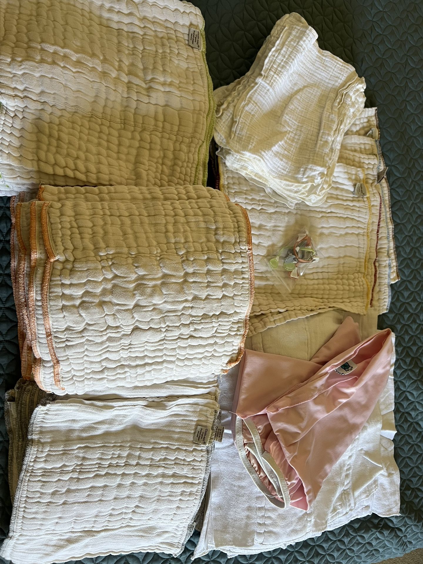 Lot Of Newborn Pre-folds Diapers 