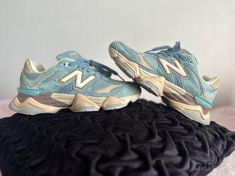 New Balance 9060 Blue Haze U9060FNB Beige Men’s 7 Women’s 8.5 No Box
