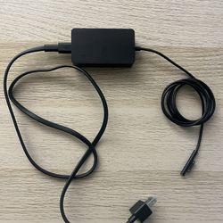 Microsoft Surface Pro Dock 2 And Charger