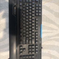 Logitech G910 Keyboard