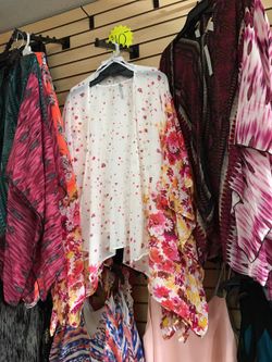 New shawls one size & large or xl each