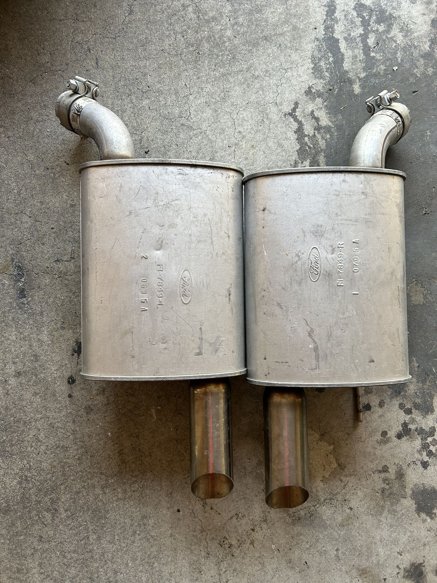 2005 - 2010 Ford Mustang Muffler Set