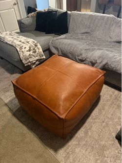 Ottoman, pouf