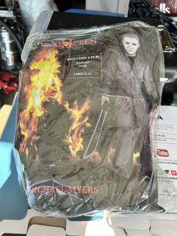 Costume