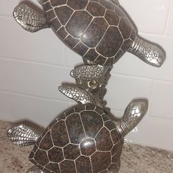•Vintage Handcrafted Sea Turtles Duet Figures