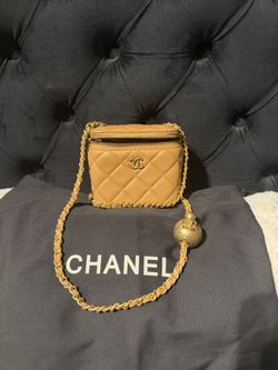 CHANEL Vanity Pearl Crush Mini Bag