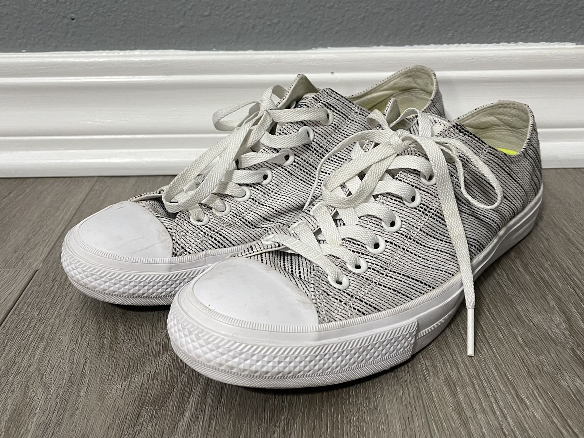 Converse Size 10
