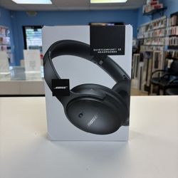 Bose QuietComfort SE Wireless Around Ear Headphones - Black / BRAND NEW SEALED