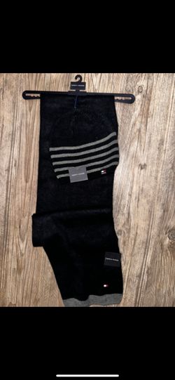 Brand New Tommy Hilfiger  Scarf  And Matching Hat 