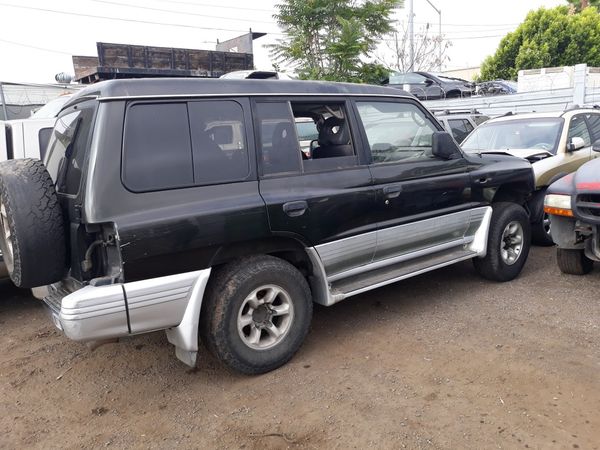 Mitsubishi montero 1998