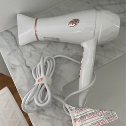 T3 Professional Hairdryer 