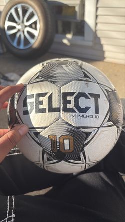 Select Numero 10 Soccer Ball