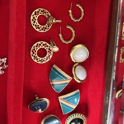 Vintage clip earrings