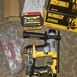 DEWALT TOOL  ATOMIC COMPACT 
