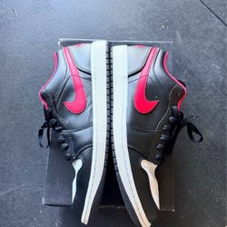 Jordan 1 low white toe