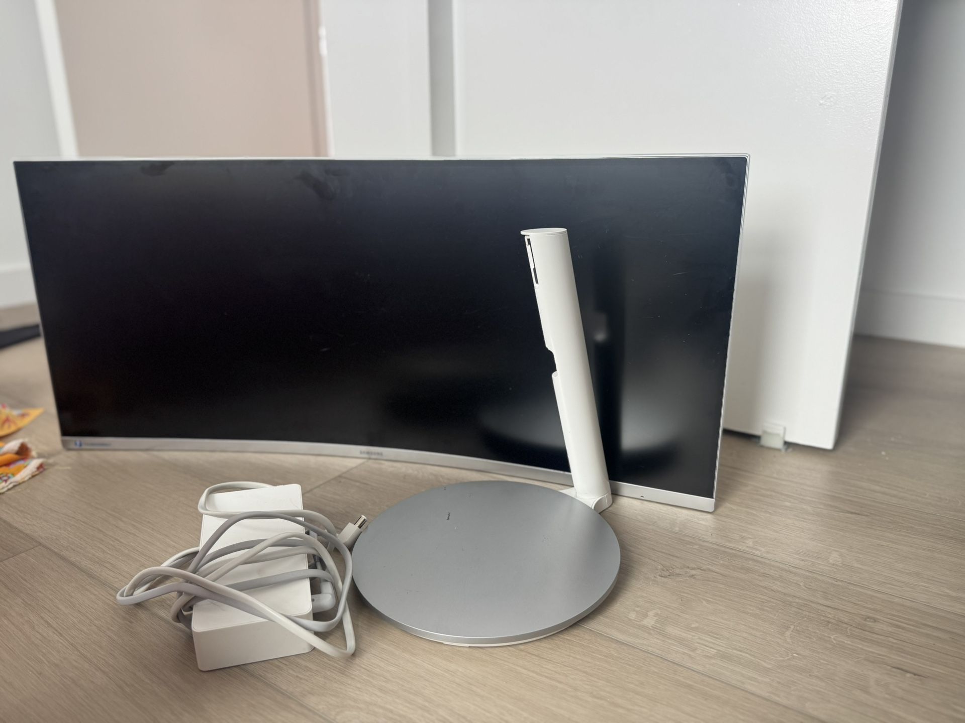 Monitor For Sale , Price Negotiable