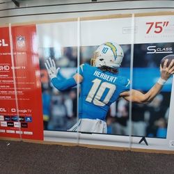 Televisor TCL 4K UHD de 75 pulgadas disponible con opción de pago a plazos. 