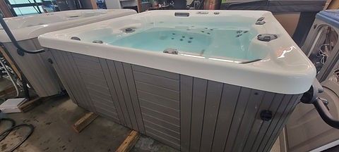 Marquis Hollywood Celebrity Hot Tub