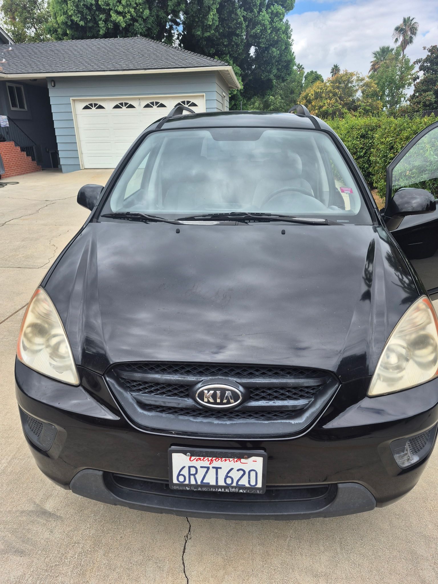 2009 KIA Rondo