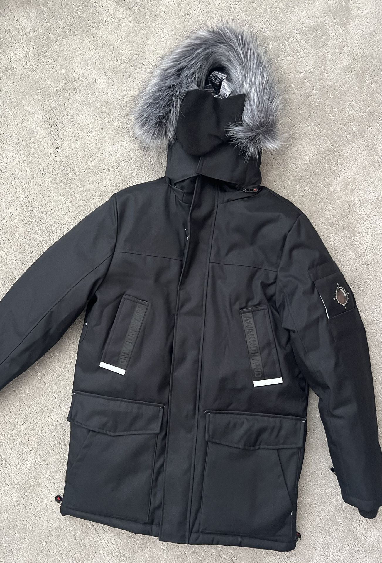 Men’s Heavy Winter Jacket Size Small