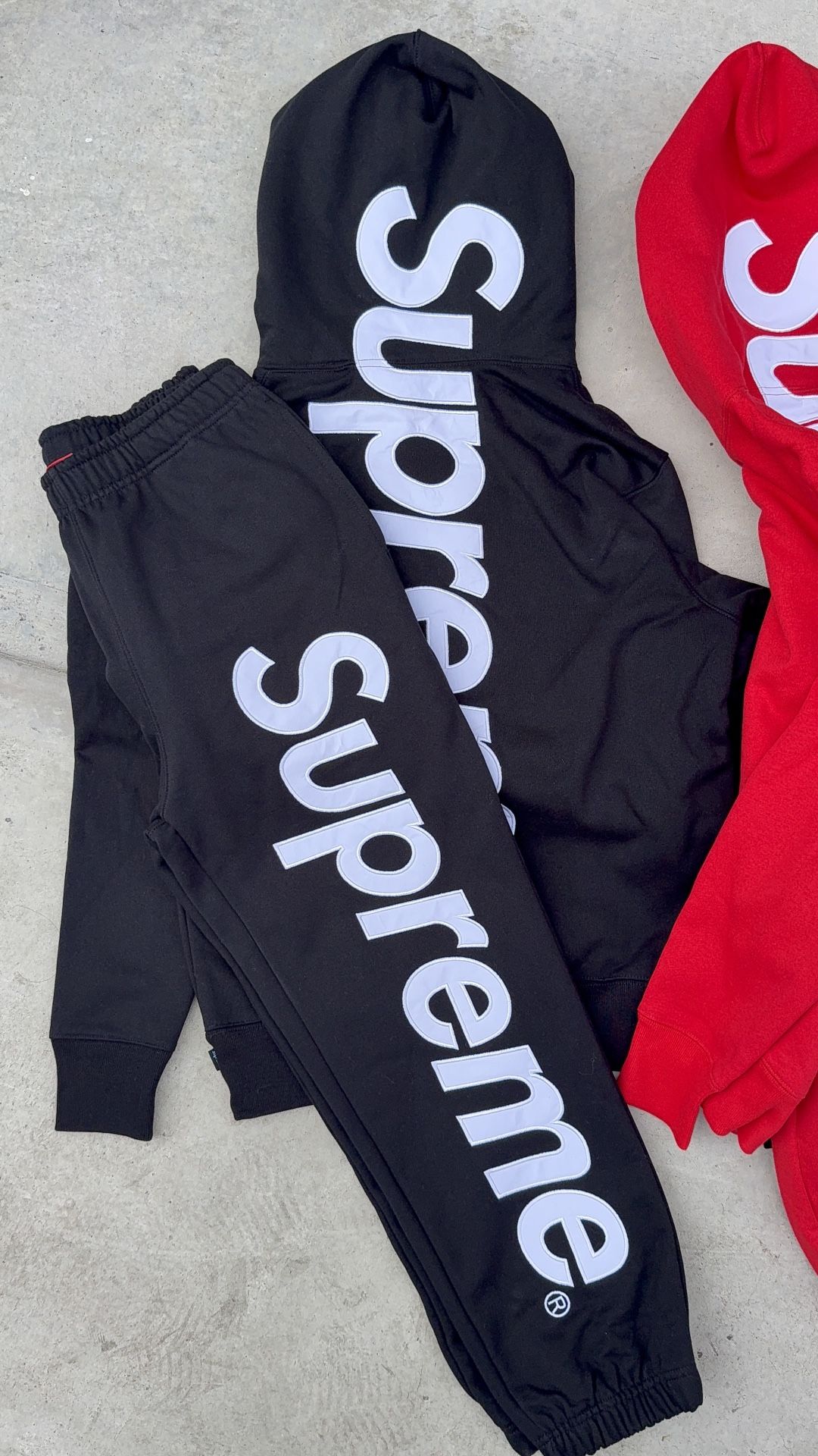 Supreme Hoodie