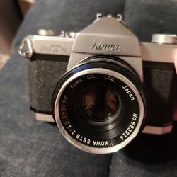 2 Vintage Cameras 1950"S See Pictures  Kowa Setr Removal Lens And Fugica 