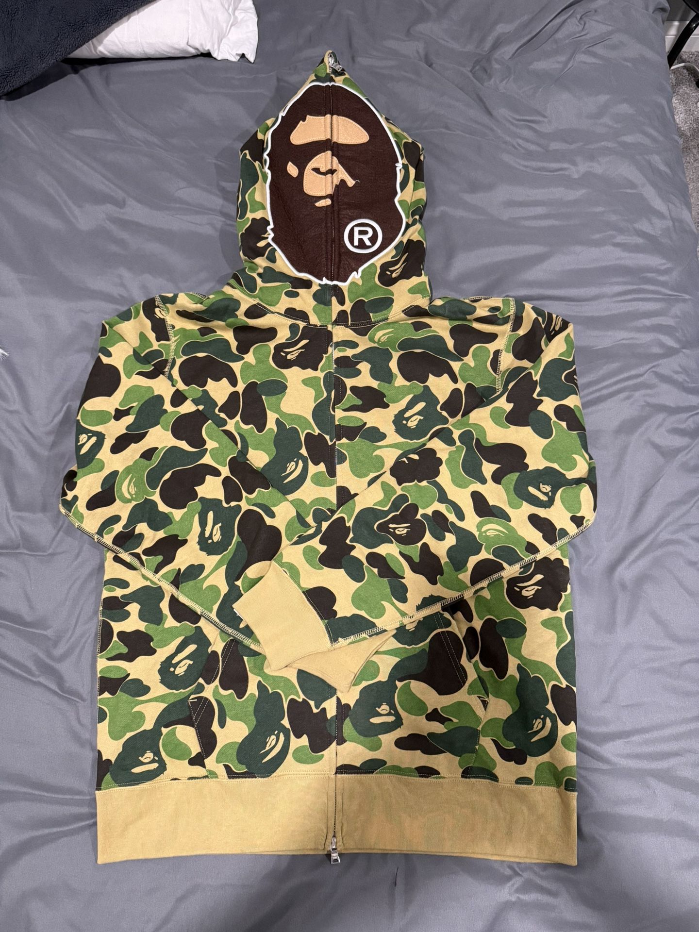 Bape Camo Zip Up New Size XL