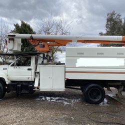 1999 Asplundh Boom Truck