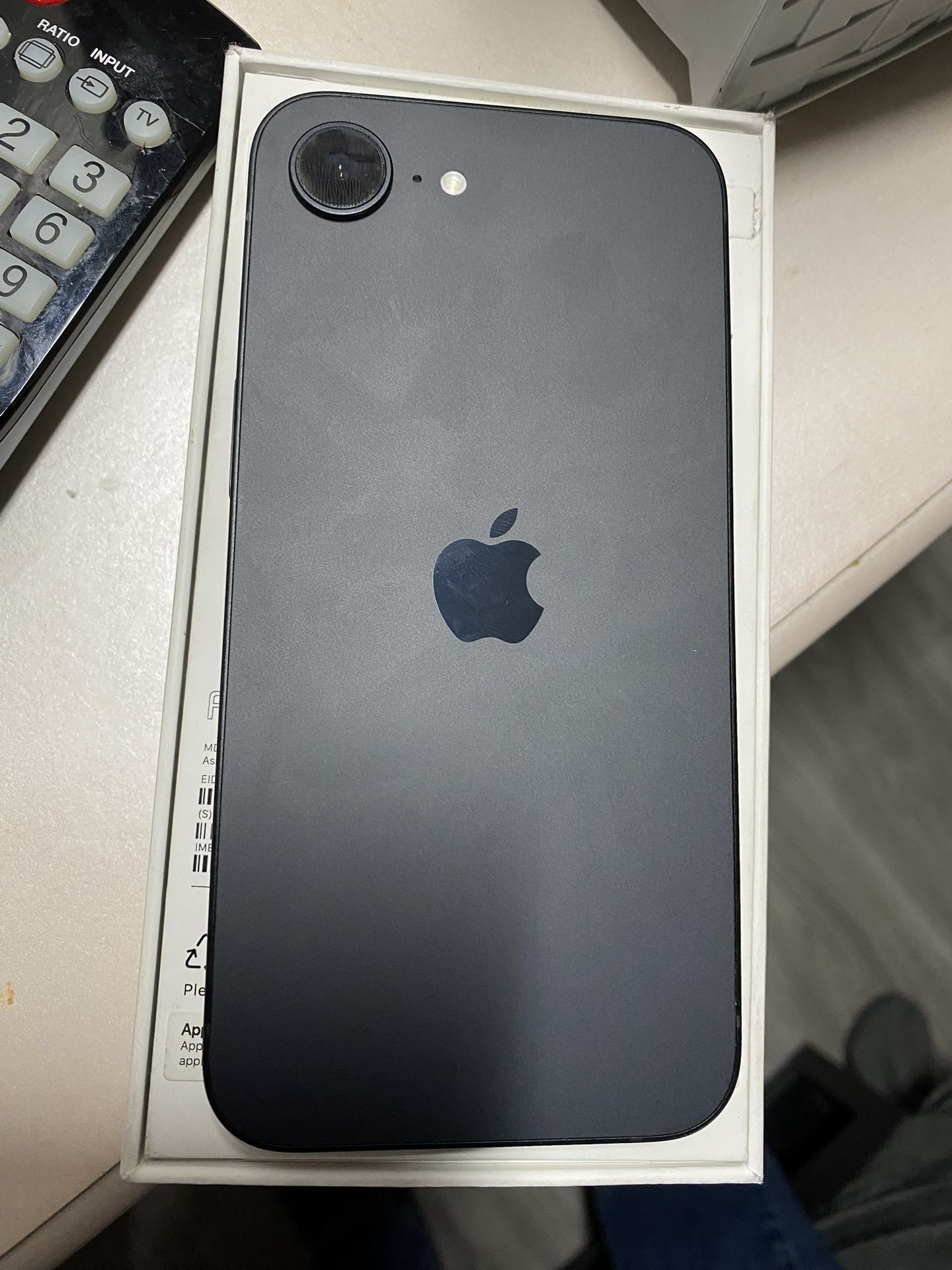 IPHONE 16E