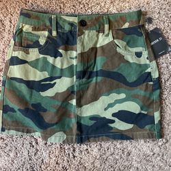 Brand-new camo skirt