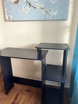 Computer desk