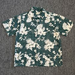 GO BAREFOOT HAWAIIAN BUTTON UP SHIRT SIZE MEDIUM