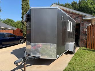 6x12 enclosed trailed