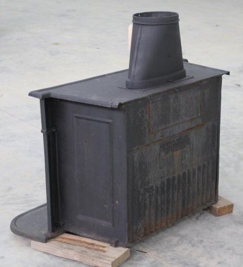 ANTIQUE MONTGOMERY WARD FRANKLIN CAST IRON WOOD BURNING STOVE for Sale in  Island Lake, IL - OfferUp