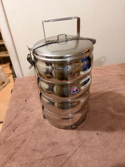 Stainless steel food container