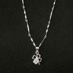 Clover Leave Necklace
