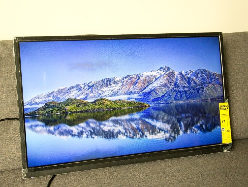 Vizio 32 inch TV

