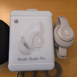 Beats Studio Pro
