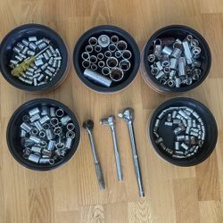 METRIC & SAE - SOCKET SET  - Over 100 Pieces 