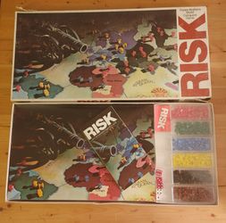 1975 Parker bros RISK boardgame