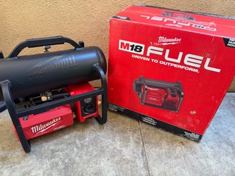Milwaukee M18 FUEL Brushless Cordless 2 Gal. Electric Compact Quiet Compressor (Tool-Only)