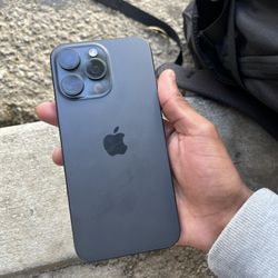 iphone 15 pro max locked